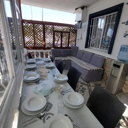 Sahile 40m Dsi Ve Tmo Kamp Yani, Aile Icin Uygun Apartamento *